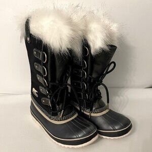 New Sorel Joan of Arctic x Celebration Black White Winter Boots Size 6